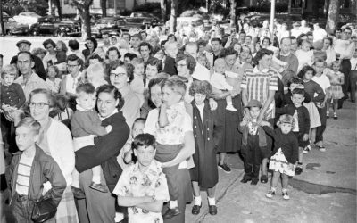 Parents and Children line up for polio vaccine in 1953